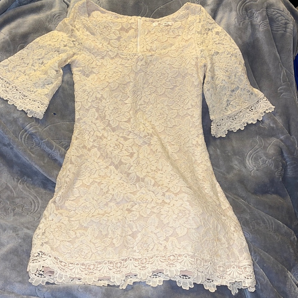 One way Womens 1/2 sleeve ivory Lace Dress Size S